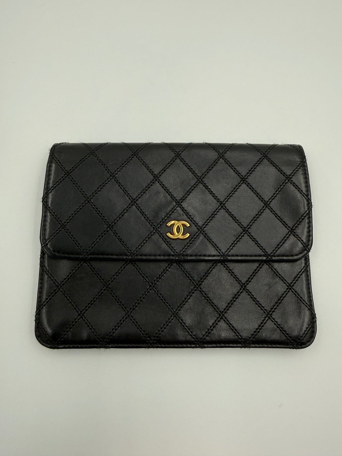 W217 CHANEL Vintage Black Lambskin Pouch Series 0 86-88