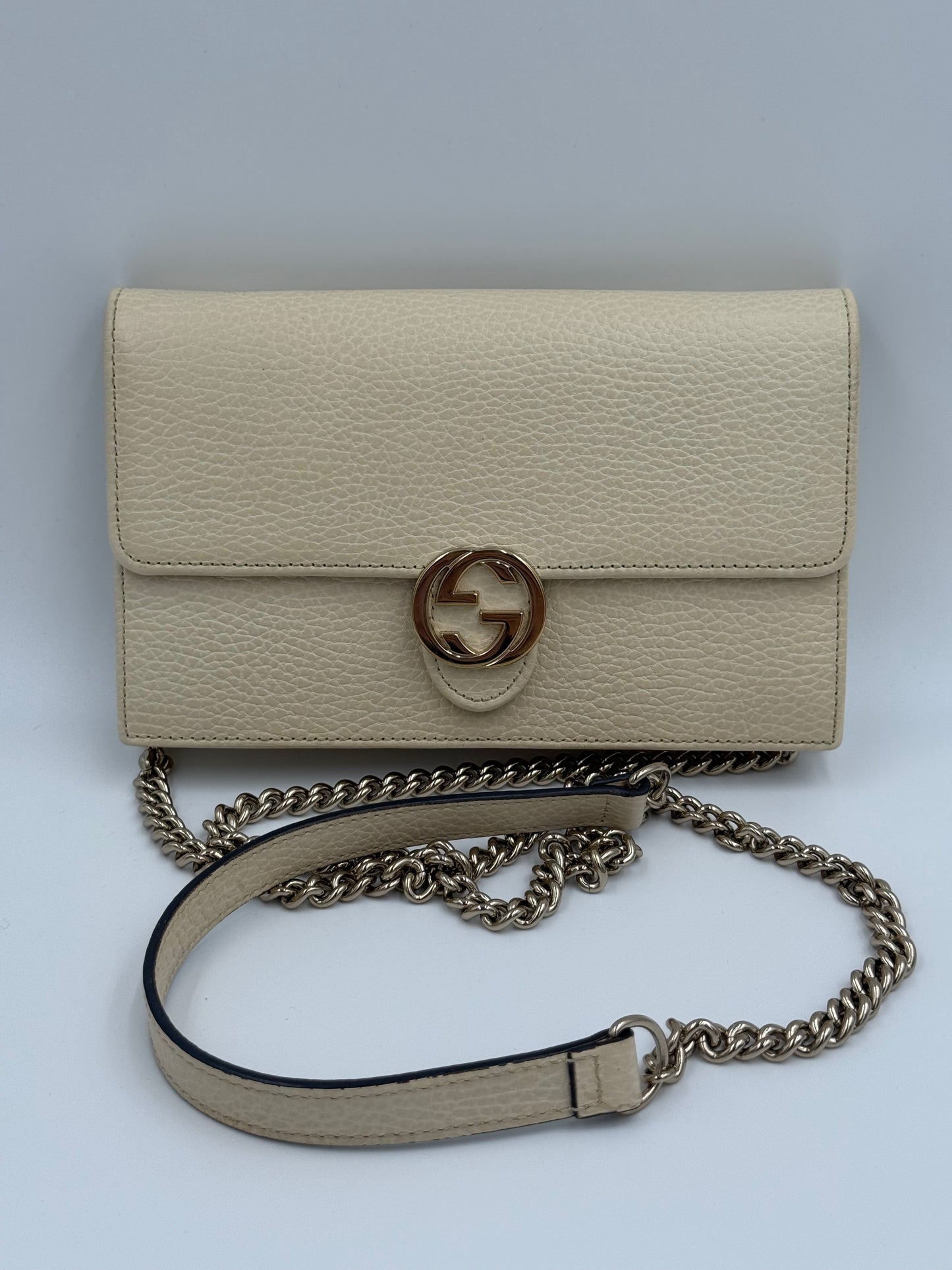 B208 GUCCI GG Interlock WOC