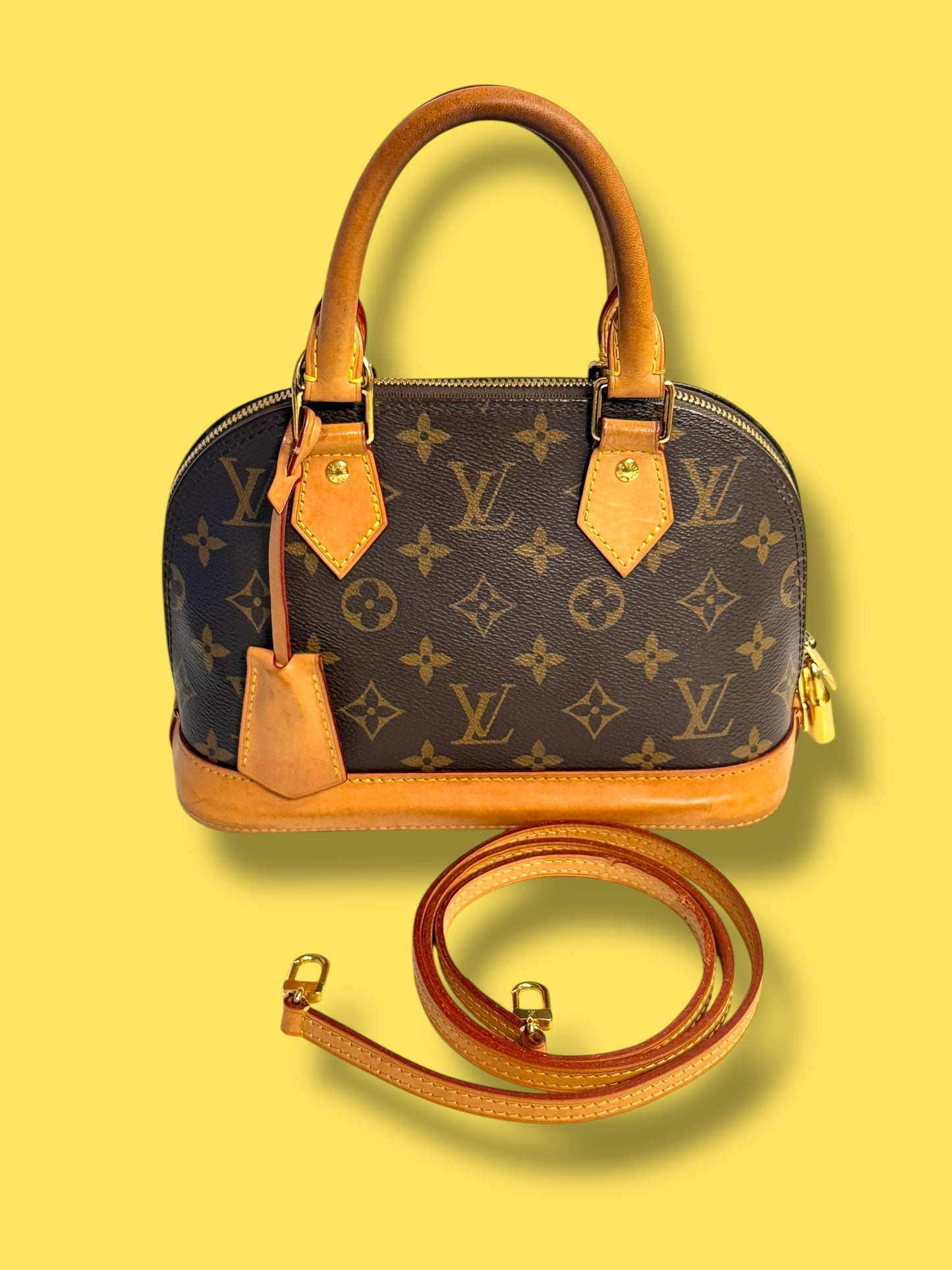 $2000 TBC127 LOUIS VUITTON Monogram Alma BB c Strap Microchipped