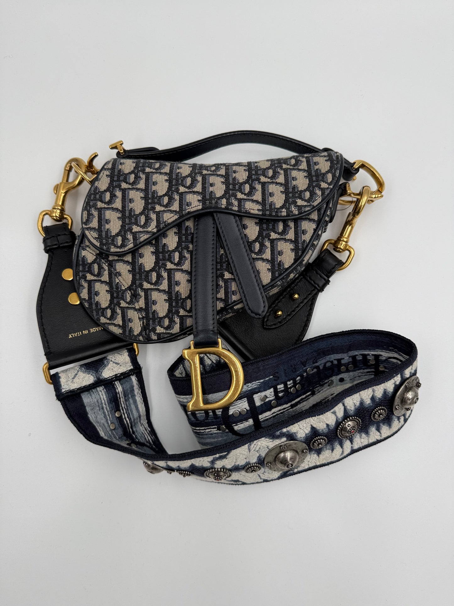 T310 DIOR Oblique Small Saddle c Strap