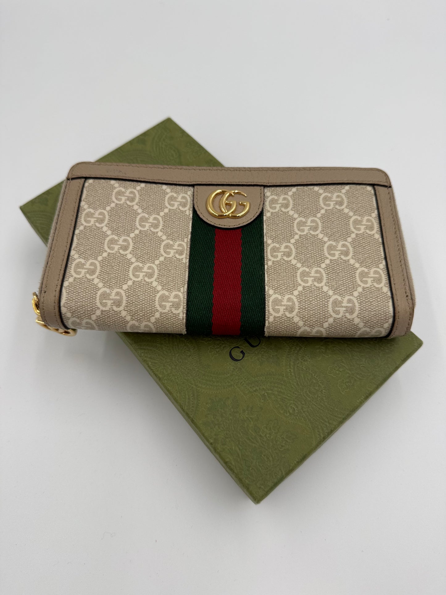 $770 retail W213 GUCCI Ophidia Long Zippy Wallet