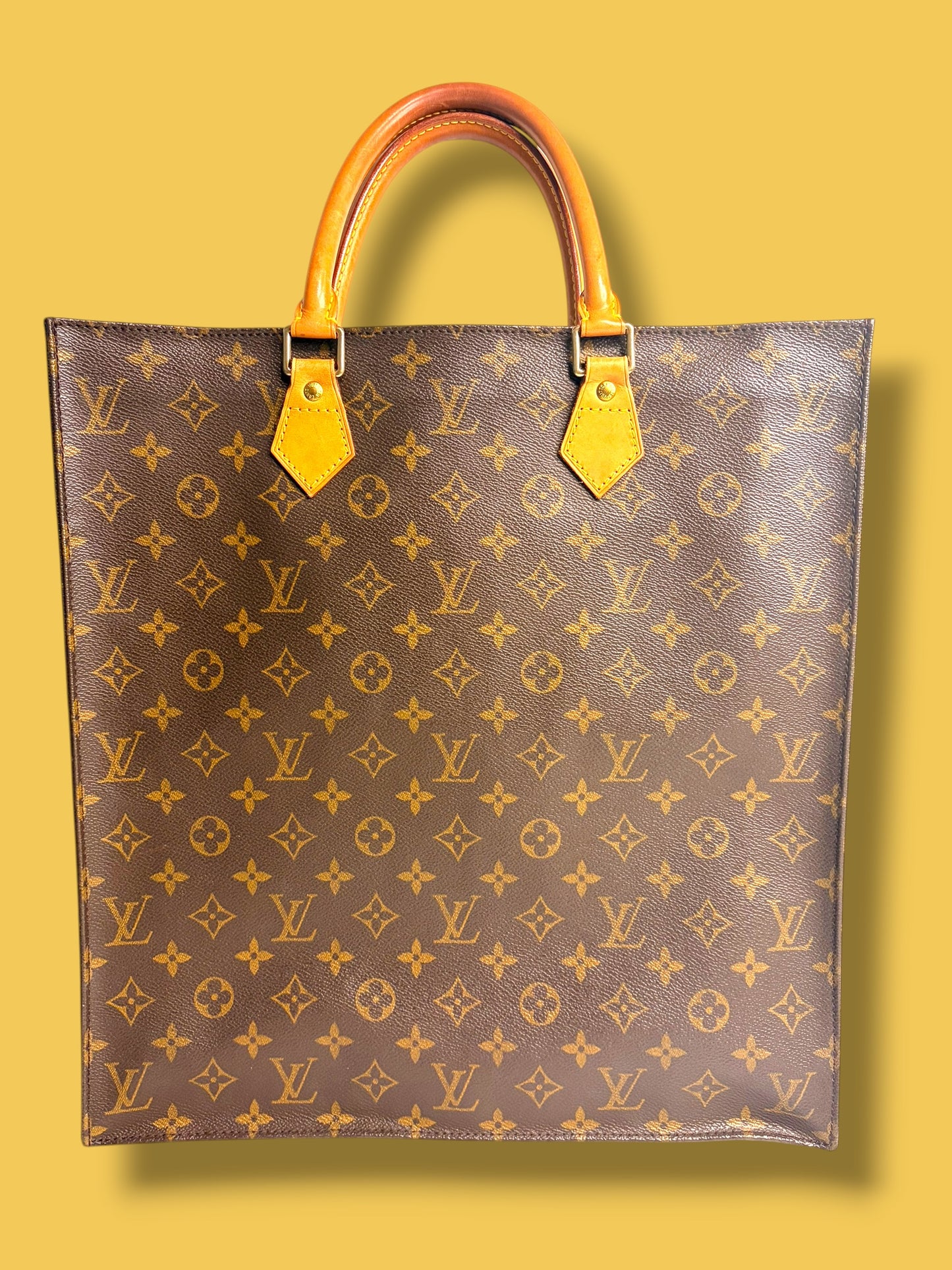 B57 LOUIS VUITTON Monogram Sac Plat GM MI0041