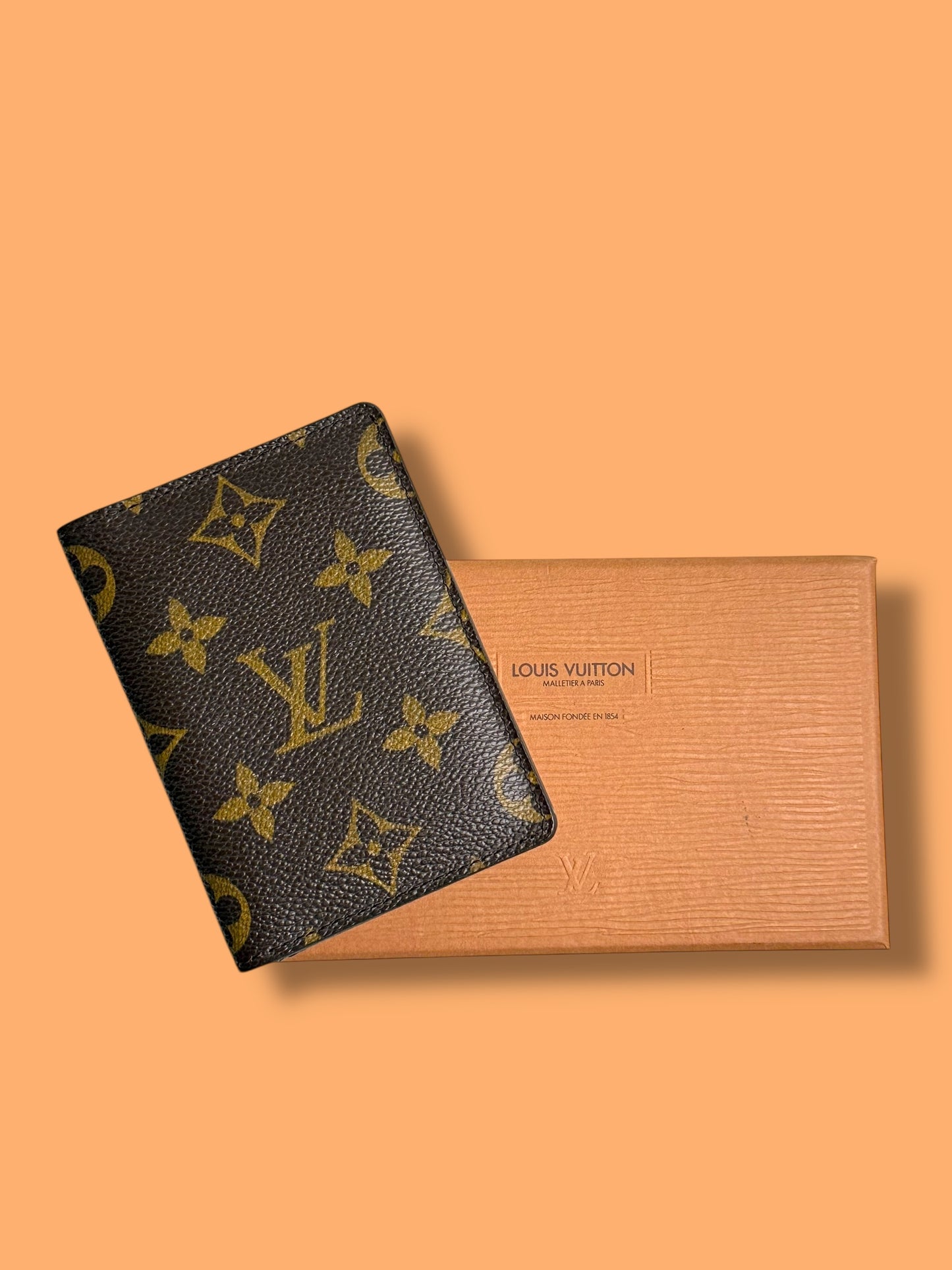 LIKE NEW** W87 LV Monogram Pocket Organizer- Discontinued Model CT4077