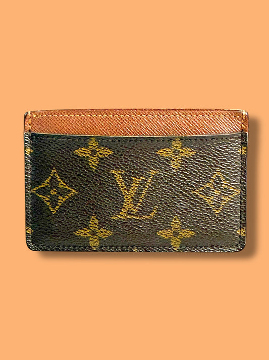 FRIDAY DROP TODAY 7/10/26 ONLY B114 LV CARD CASE