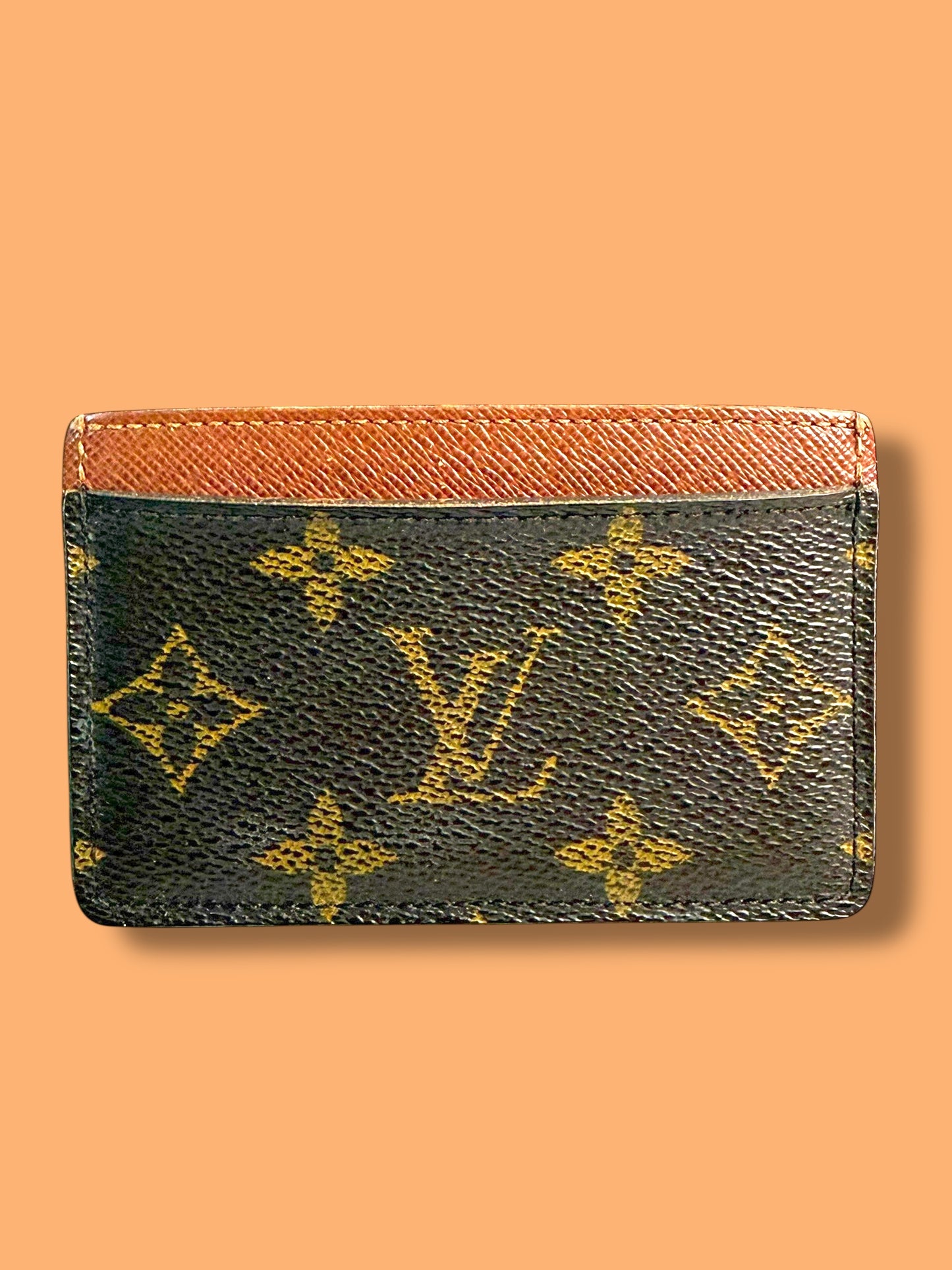 FRIDAY DROP TODAY 7/10/26 ONLY B114 LV CARD CASE