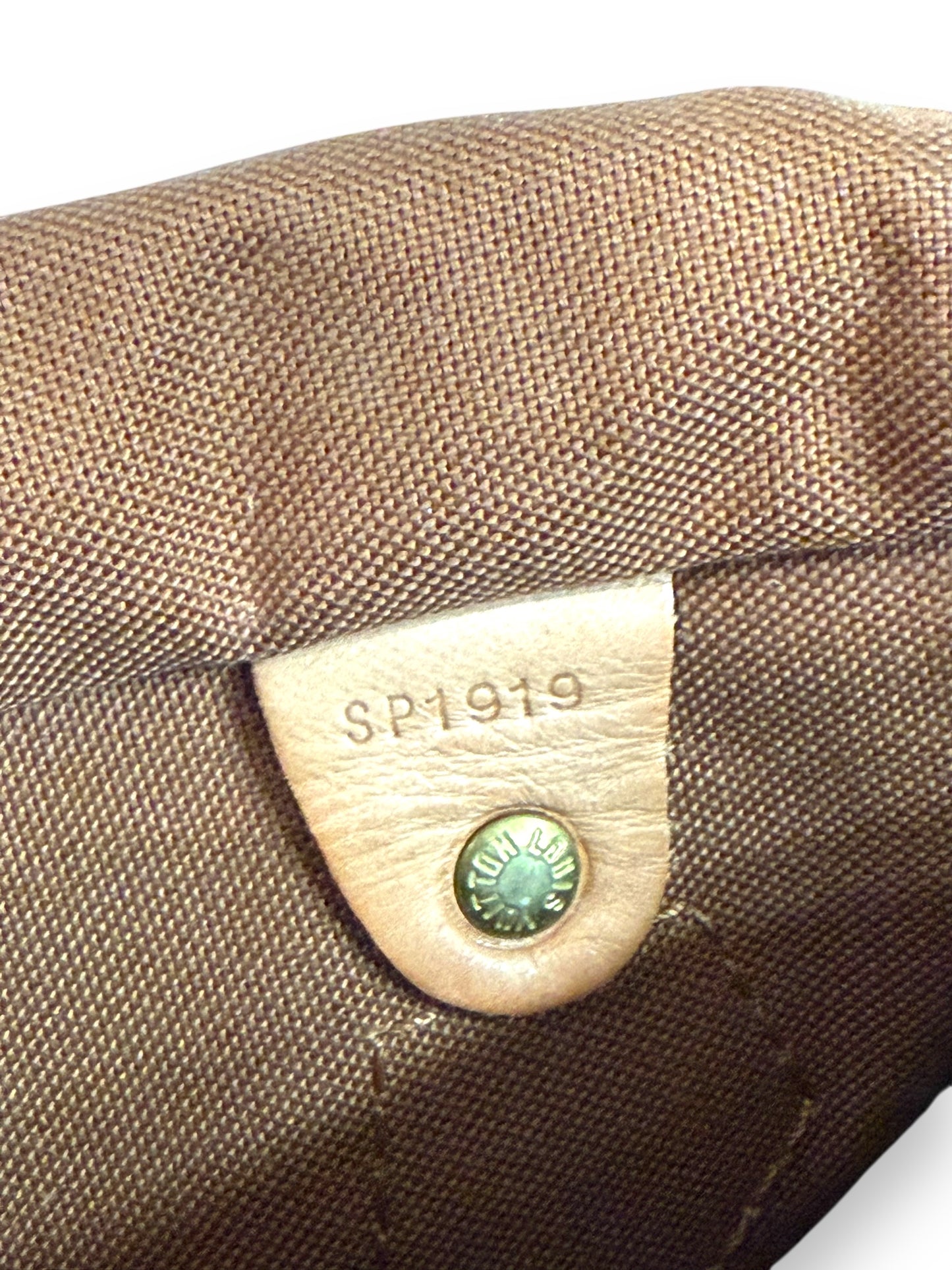 LOUIS VUITTON Monogram Speedy 25