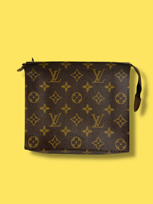 TBC117 LOUIS VUITTON 1987 Monogram Toiletry 18 872 AN