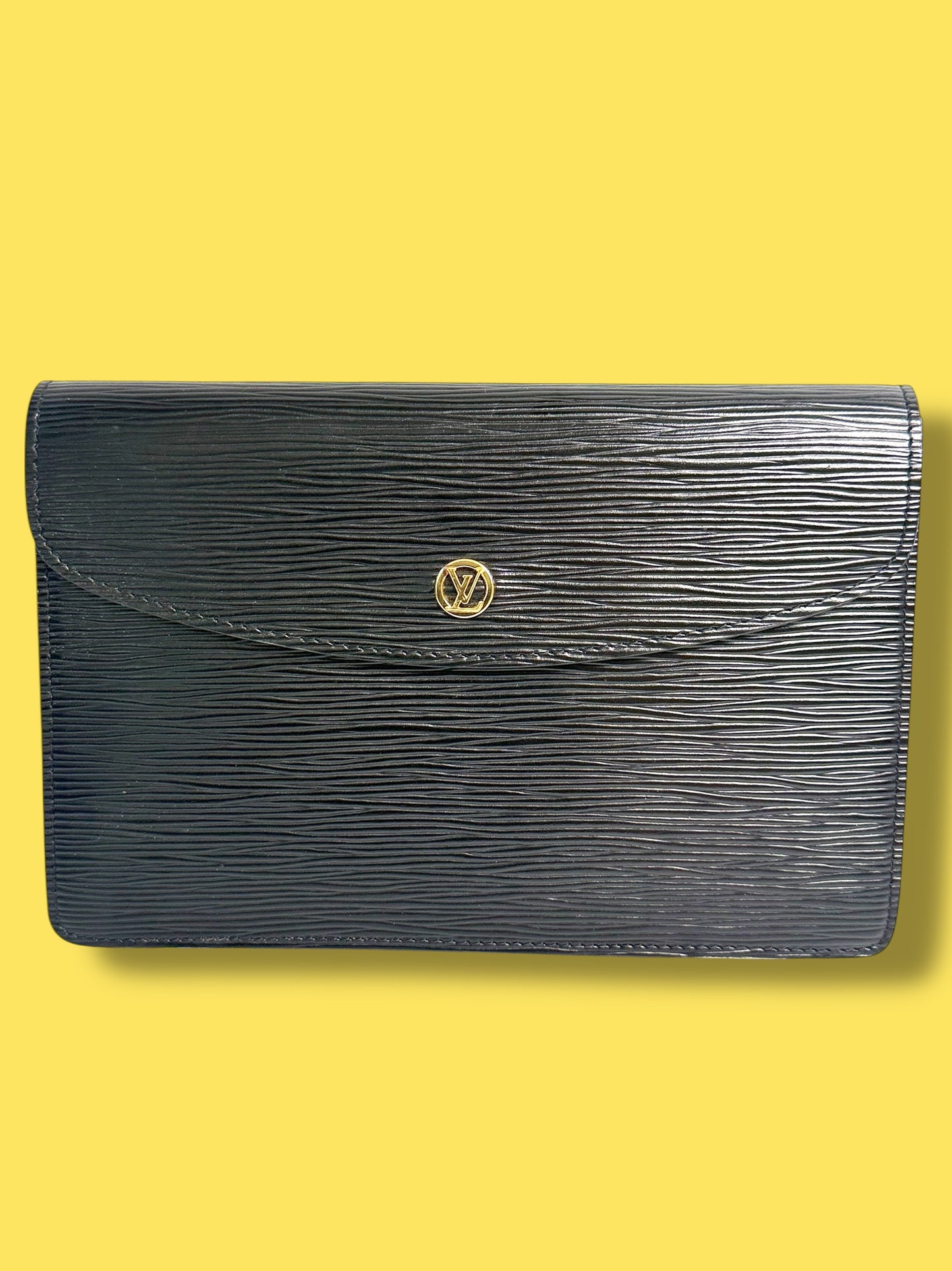 TBC177 LOUIS VUITTON Black Epi Leather Montaigne 23 Clutch 9002 VI