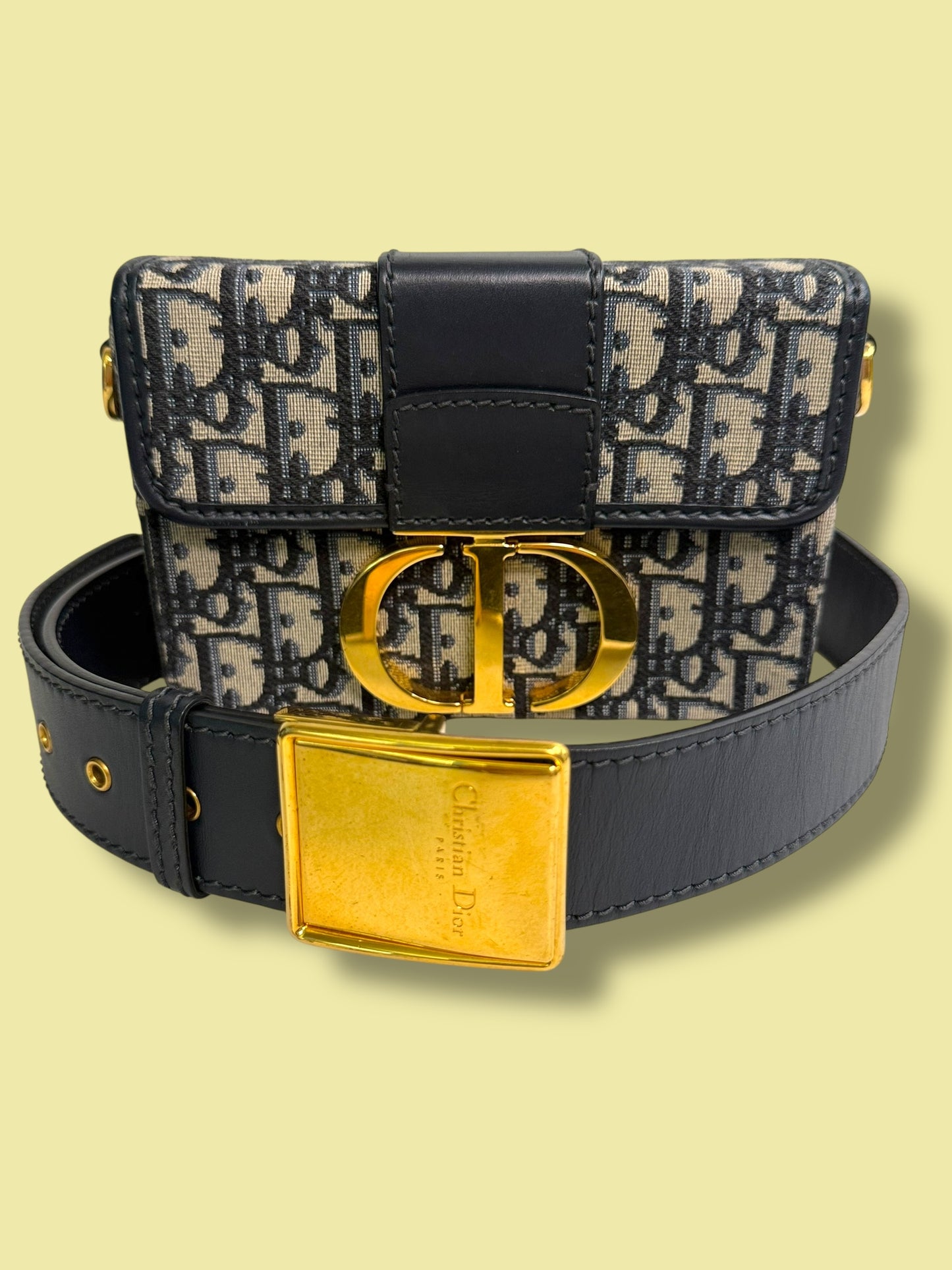 TBC132 DIOR Navy Oblique 30 Montaigne Camera Bag with Leather Strap