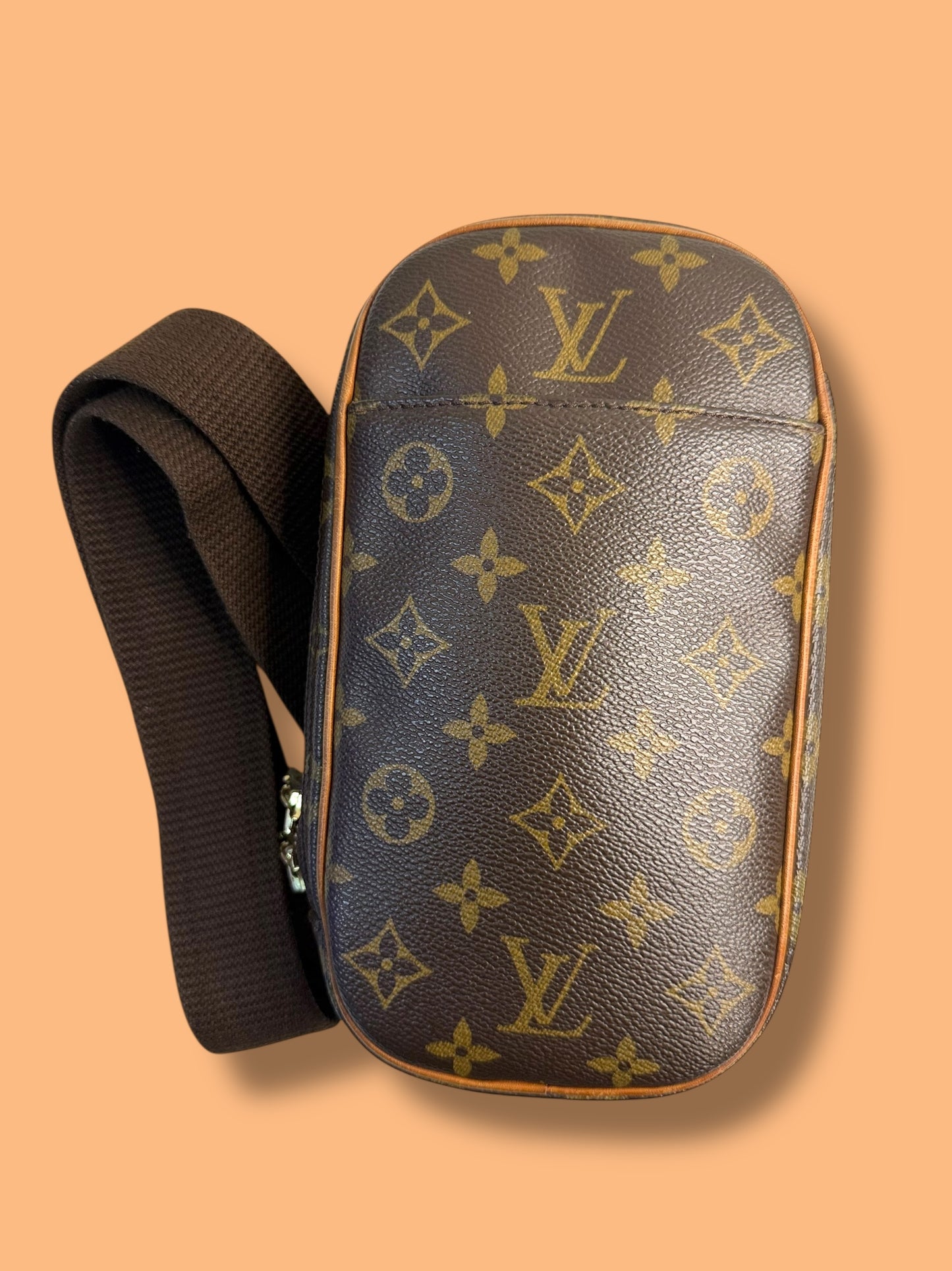 TBC280 LOUIS VUITTON Monogram Gange Crossbody Sling Bag CA0015