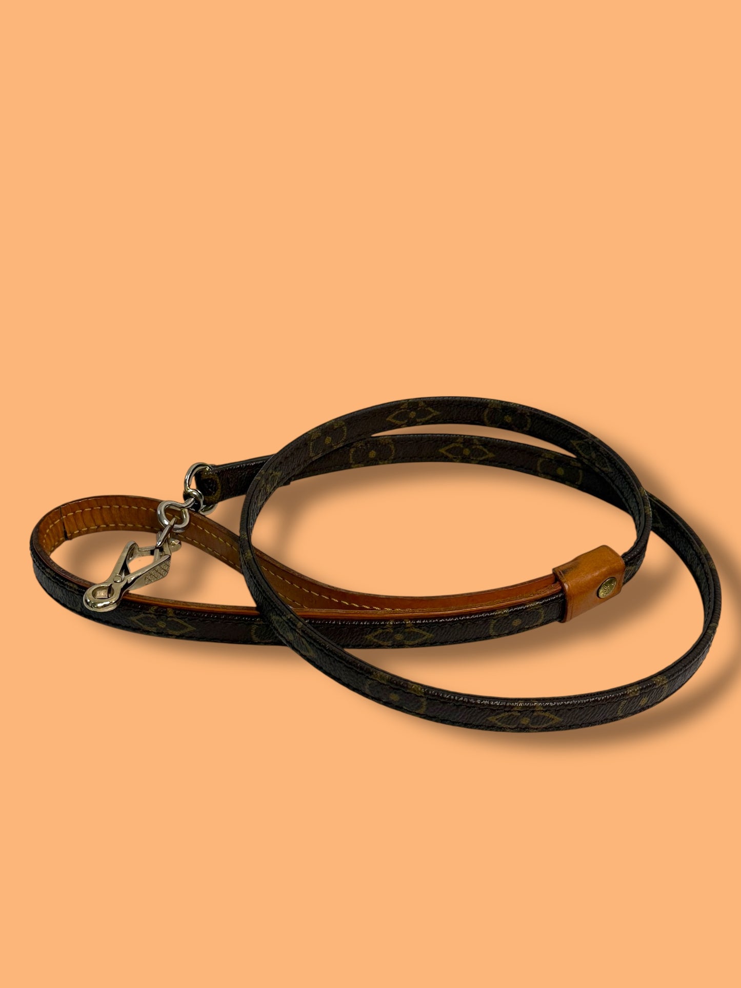 $630 srp J471 LOUIS VUITTON Monogram Dog Leash SL0012