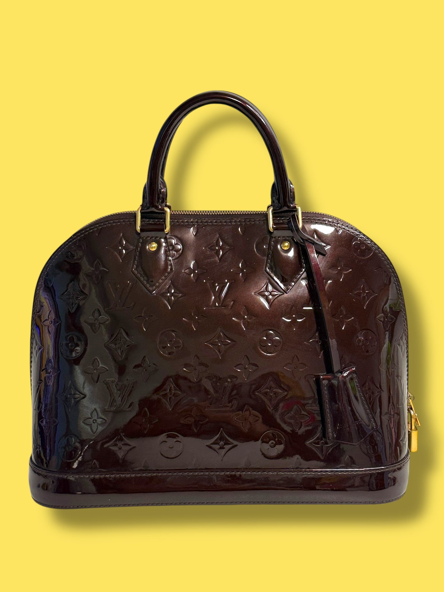 TBC110 LOUIS VUITTON Vernis Amarante Alma PM SN4102