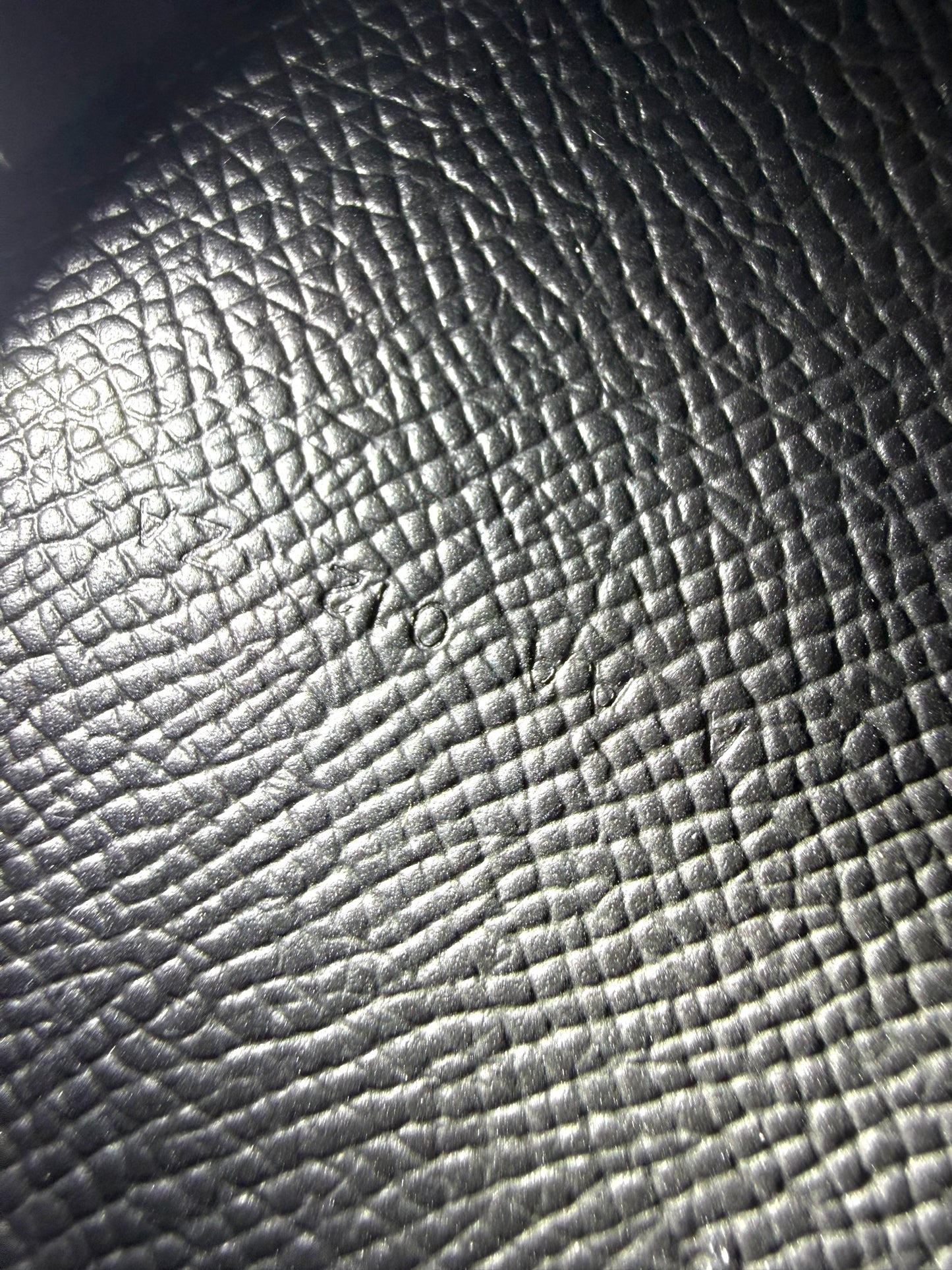 TBC91 HERMES 2017 Noir Leather Calvi GM Snap Clutch Stamp A
